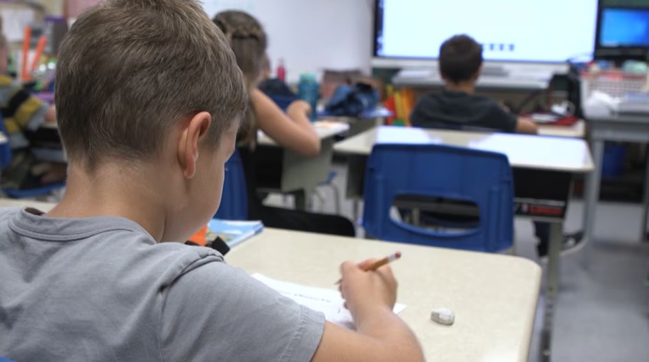 Une grève des profs pour nos enfants&nbsp;? Les conséquences des classes trop grandes sur la santé des élèves